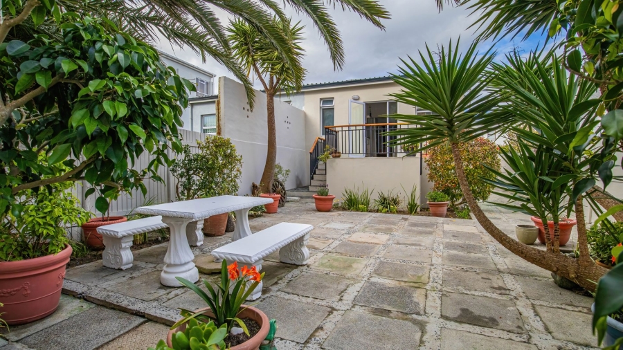 2 Bedroom Property for Sale in Plumstead Western Cape